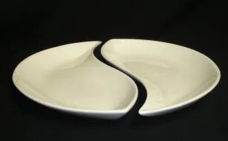 CHINAWARE YIN-YANG DISH 1 e308_yin_yang_dish